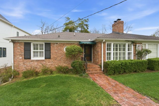 3802 Harding Pl, Nashville, TN 37215