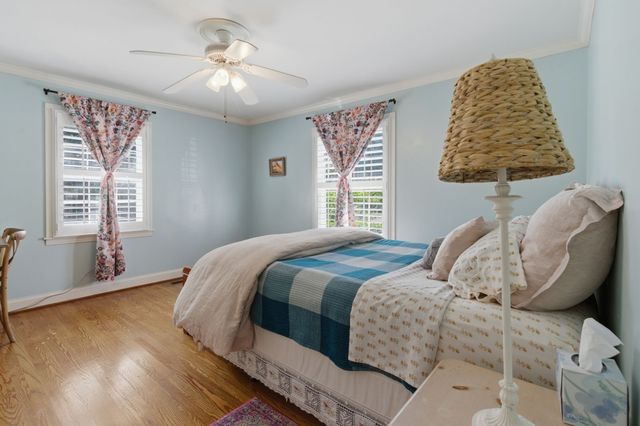 3802 Harding Pl, Nashville, TN 37215