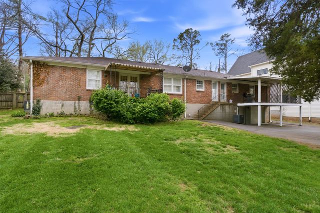3802 Harding Pl, Nashville, TN 37215