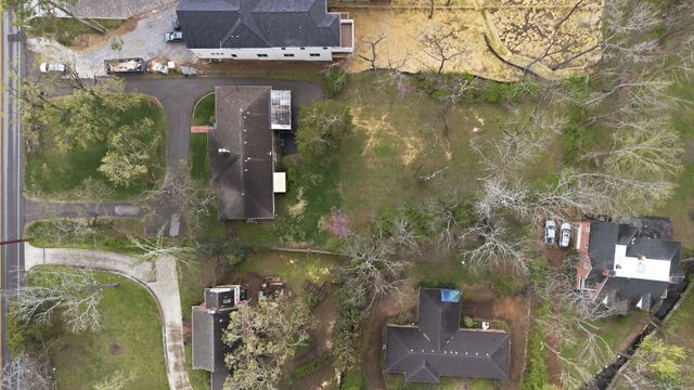 3802 Harding Pl, Nashville, TN 37215