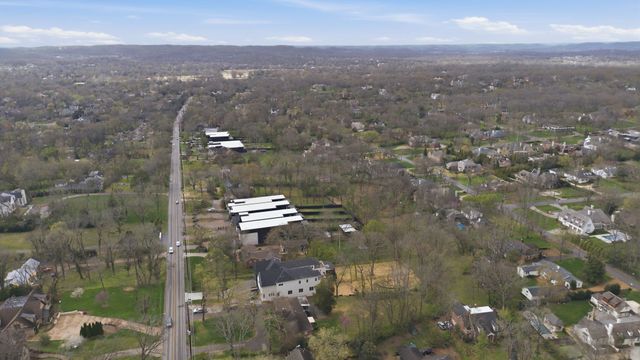 3802 Harding Pl, Nashville, TN 37215