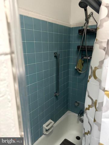 5707 LANSDOWNE AVE, Philadelphia, PA 19131