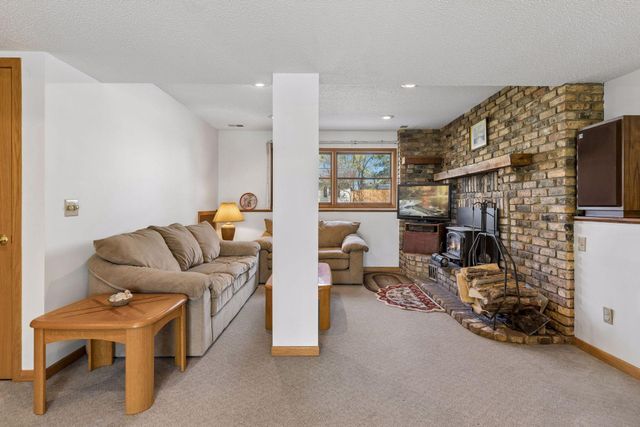 18815 South Lane, Minnetonka, MN 55345