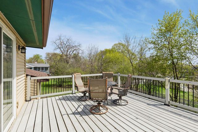 18815 South Lane, Minnetonka, MN 55345