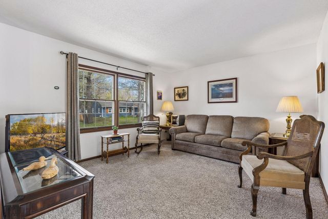 18815 South Lane, Minnetonka, MN 55345