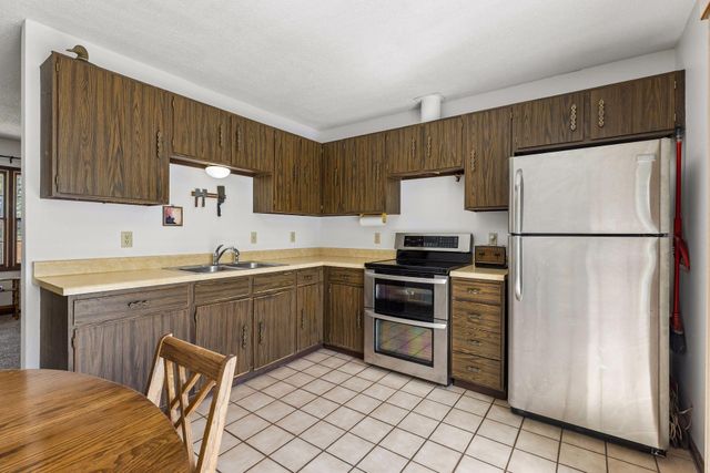 18815 South Lane, Minnetonka, MN 55345