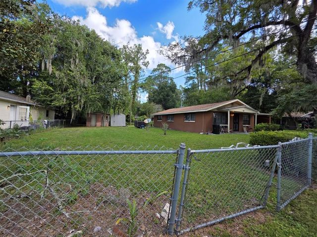 1516 NE 5TH PLACE, Gainesville, FL 32641