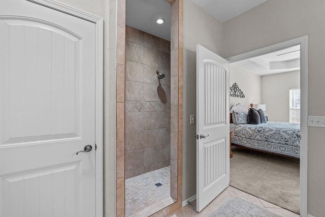 1368 N Sandy Creek Circle 4, Nixa, MO 65714