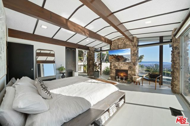 1760 Carla, Beverly Hills, CA 90210