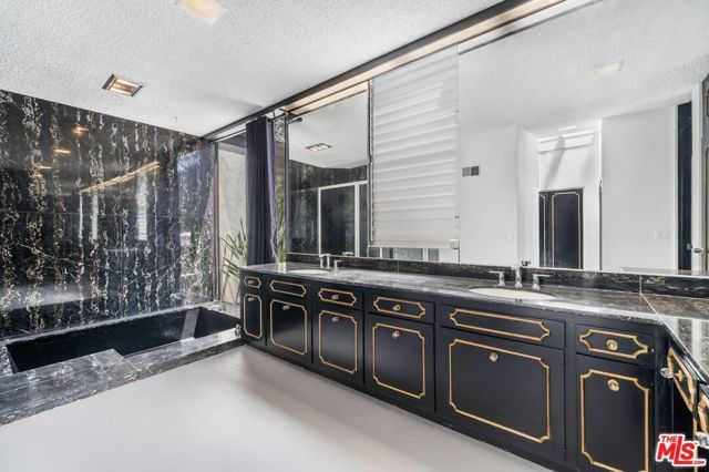 1760 Carla, Beverly Hills, CA 90210