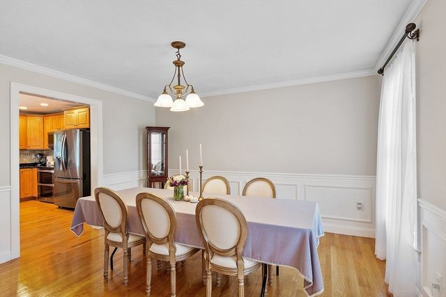 27 Garfield Ave, Danvers, MA 01923