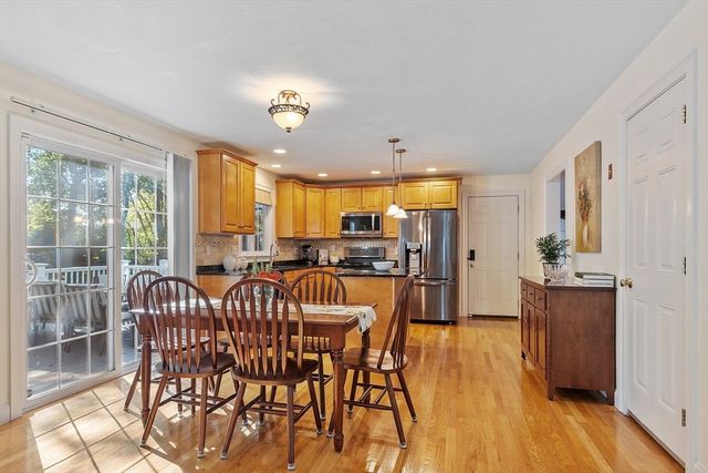 27 Garfield Ave, Danvers, MA 01923