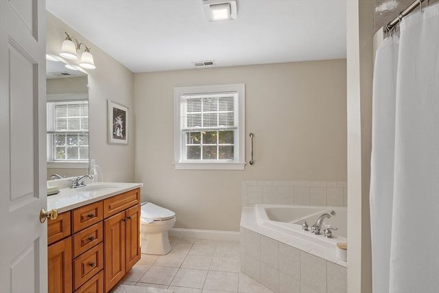 27 Garfield Ave, Danvers, MA 01923