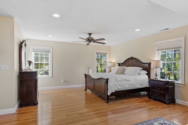 27 Garfield Ave, Danvers, MA 01923