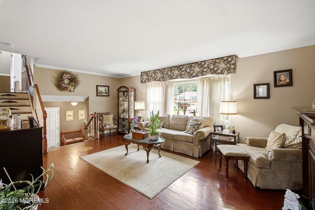 25 Dusko Drive, Parlin, NJ 08859
