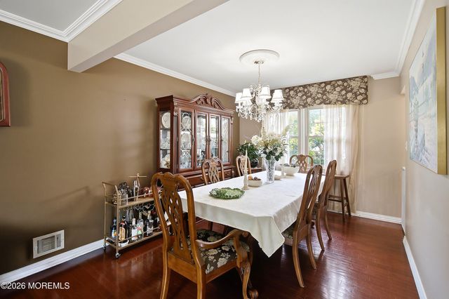25 Dusko Drive, Parlin, NJ 08859