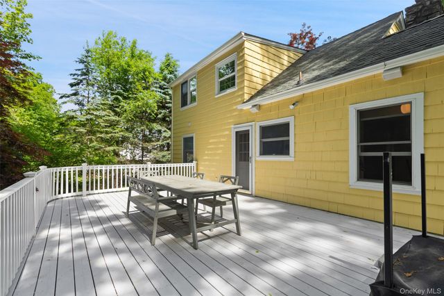 65 Laurelton Road, Mount Kisco, NY 10549