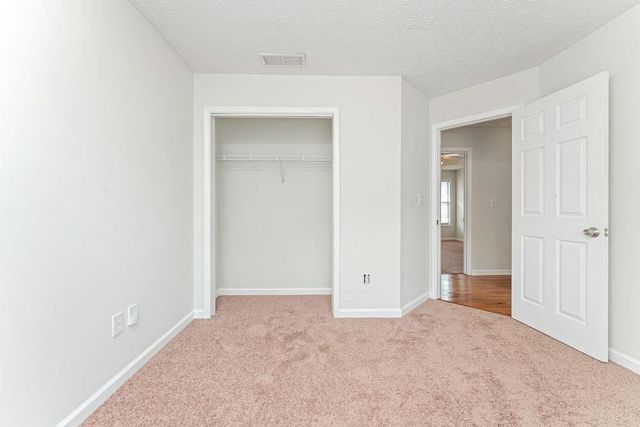 310 Pebblestone Drive, Loganville, GA 30052