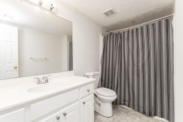 310 Pebblestone Drive, Loganville, GA 30052