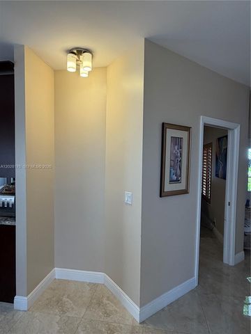 21719 Cromwell Cir, Boca Raton, FL 33486