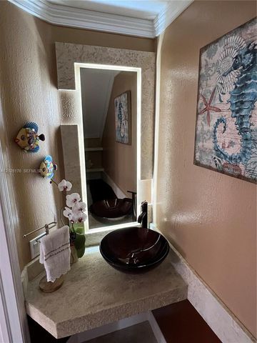 21719 Cromwell Cir, Boca Raton, FL 33486