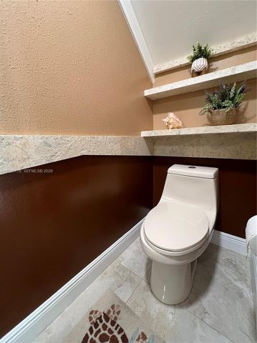 21719 Cromwell Cir, Boca Raton, FL 33486