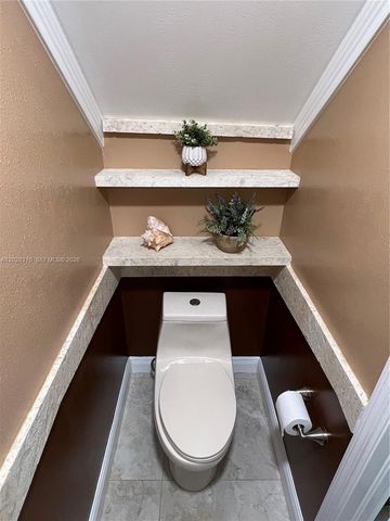 21719 Cromwell Cir, Boca Raton, FL 33486