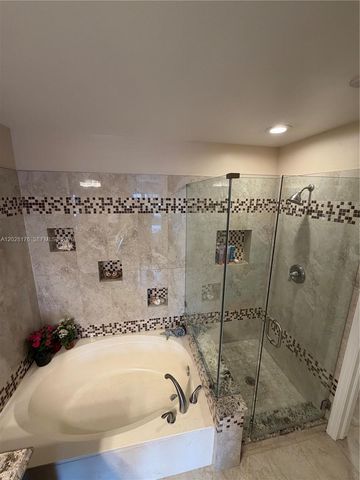 21719 Cromwell Cir, Boca Raton, FL 33486
