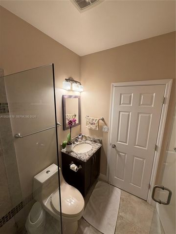 21719 Cromwell Cir, Boca Raton, FL 33486
