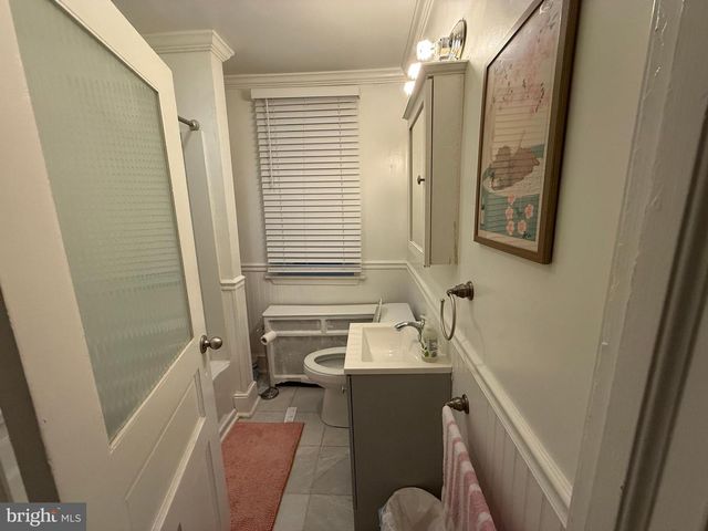 808 S 8TH ST, Philadelphia, PA 19147