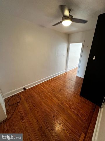 808 S 8TH ST, Philadelphia, PA 19147