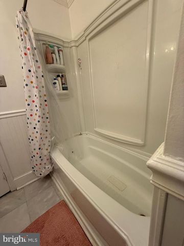 808 S 8TH ST, Philadelphia, PA 19147