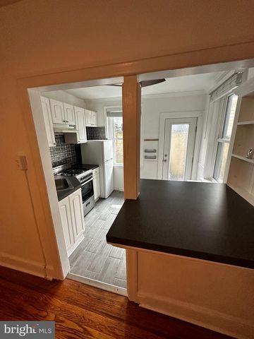 808 S 8TH ST, Philadelphia, PA 19147