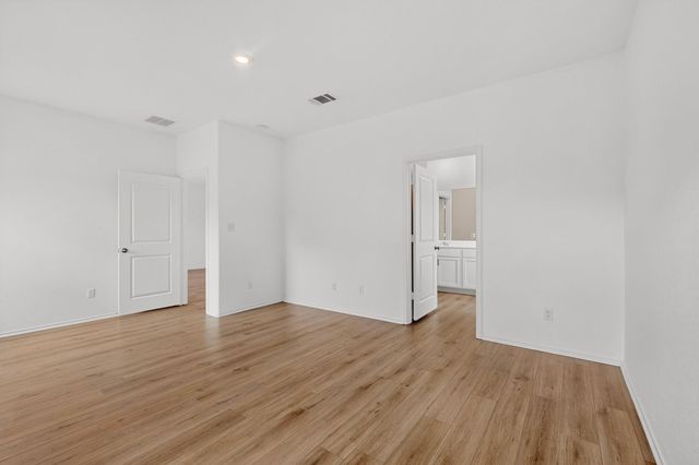 941 Legends LN, Georgetown, TX 78628
