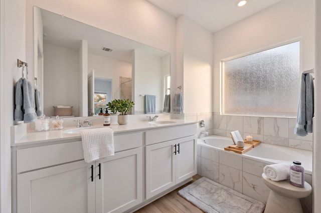 941 Legends LN, Georgetown, TX 78628