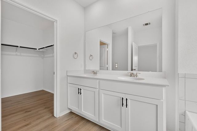 941 Legends LN, Georgetown, TX 78628