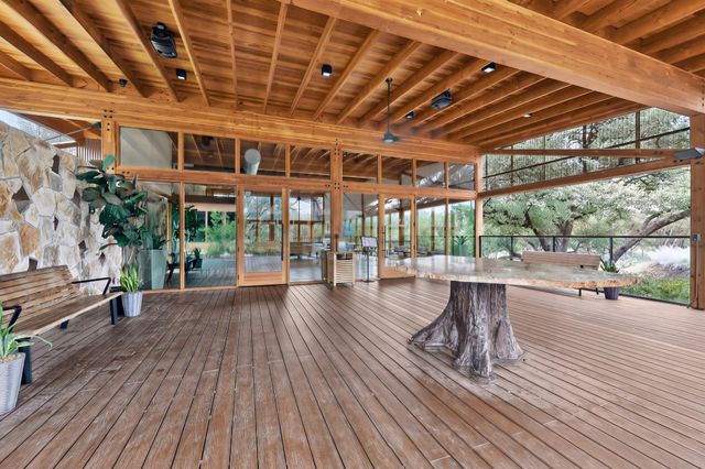 941 Legends LN, Georgetown, TX 78628