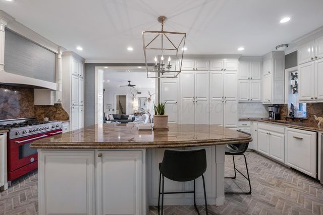 2423 S HUGHES Street, Amarillo, TX 79109