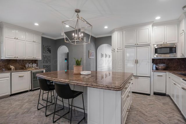 2423 S HUGHES Street, Amarillo, TX 79109