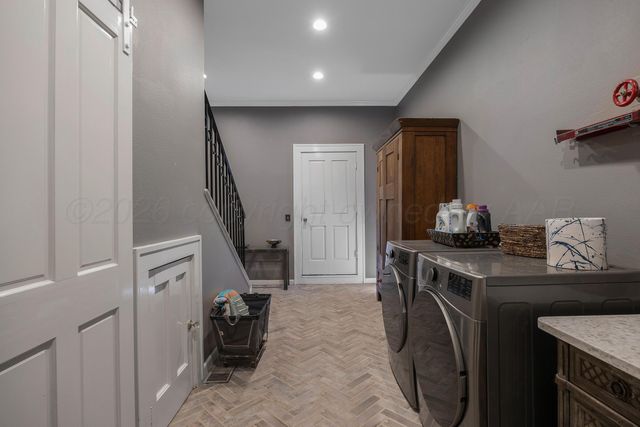 2423 S HUGHES Street, Amarillo, TX 79109