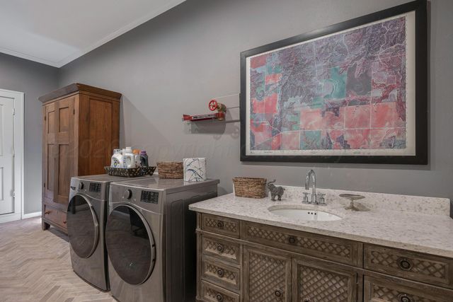 2423 S HUGHES Street, Amarillo, TX 79109