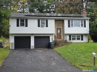 158 Stoneycrest Drive, Meriden, CT 06451