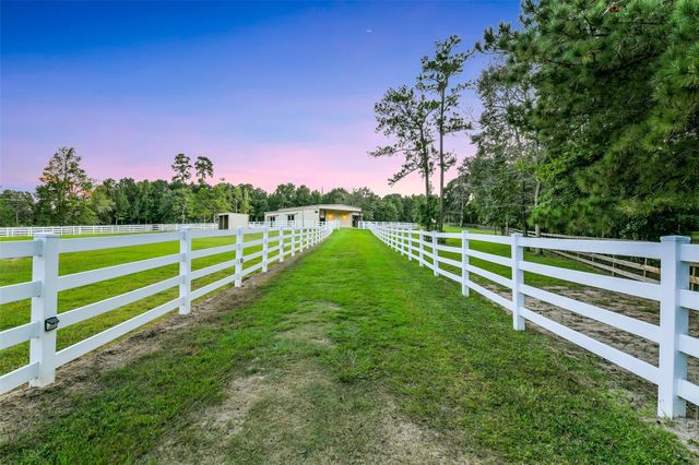 17303 Sunset Ranch Drive, Montgomery, TX 77316