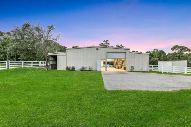 17303 Sunset Ranch Drive, Montgomery, TX 77316