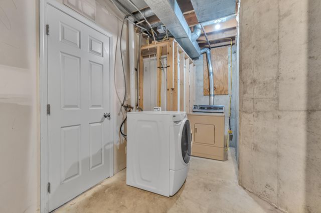 251 Fieldcrest Street, Ann Arbor, MI 48103