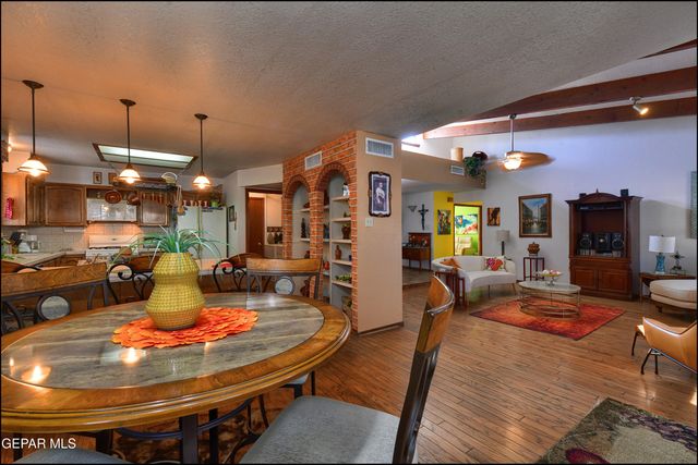 11455 Ed Merrins Dr Drive, El Paso, TX 79936