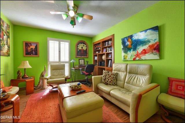 11455 Ed Merrins Dr Drive, El Paso, TX 79936