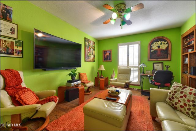 11455 Ed Merrins Dr Drive, El Paso, TX 79936