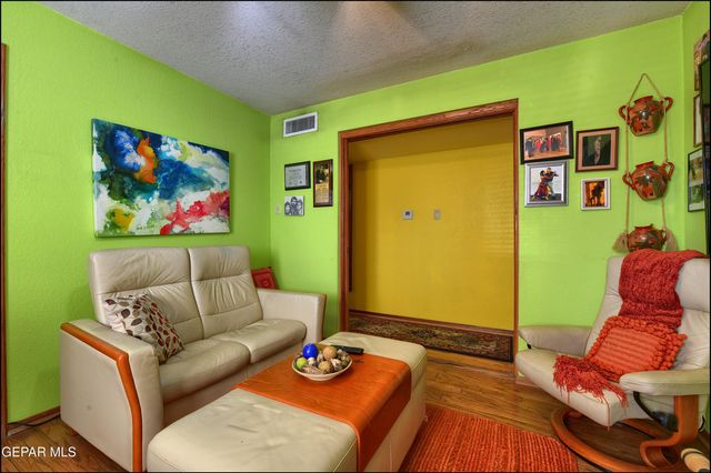 11455 Ed Merrins Dr Drive, El Paso, TX 79936