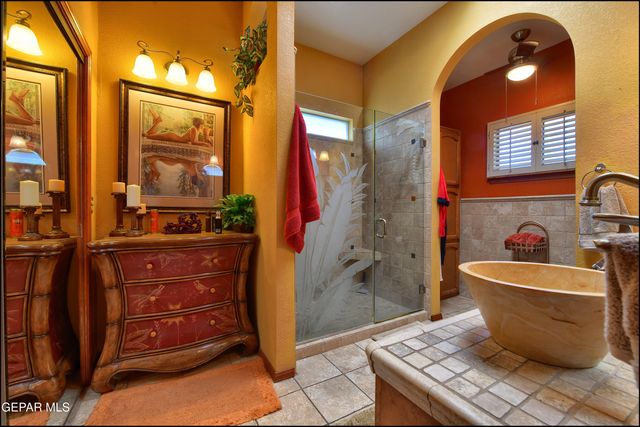 11455 Ed Merrins Dr Drive, El Paso, TX 79936